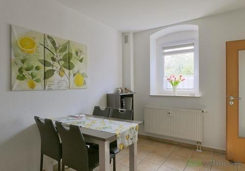 Esstsich in der Küche