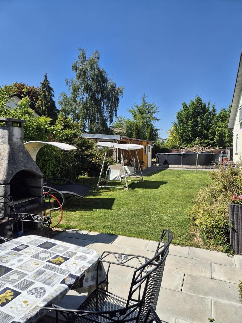 Teil d. Grundstücks Hinten