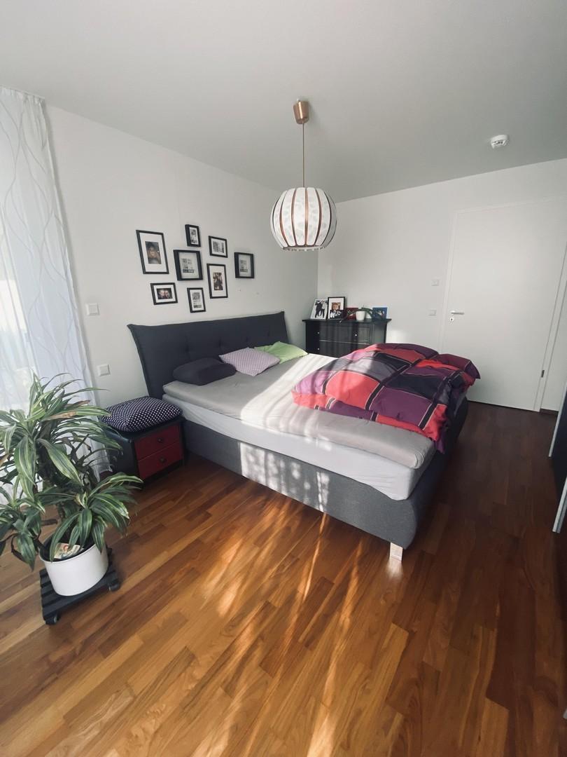Schlafzimmer 1