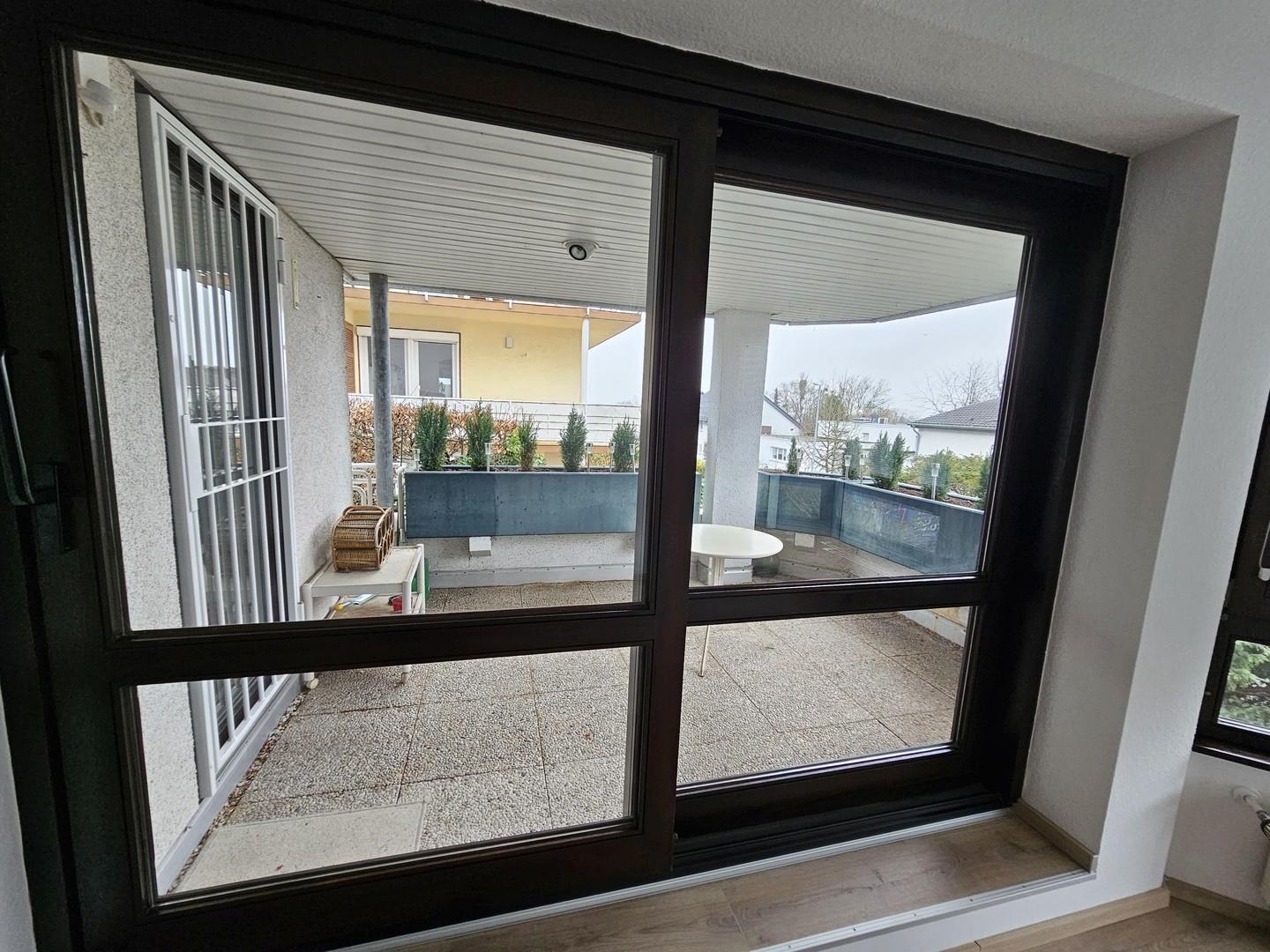 Sicht von Wohn-/Essbereich 