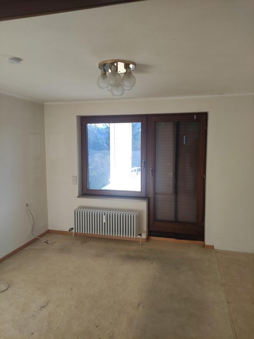 Schlafzimmer 1 Tür Südbalkon