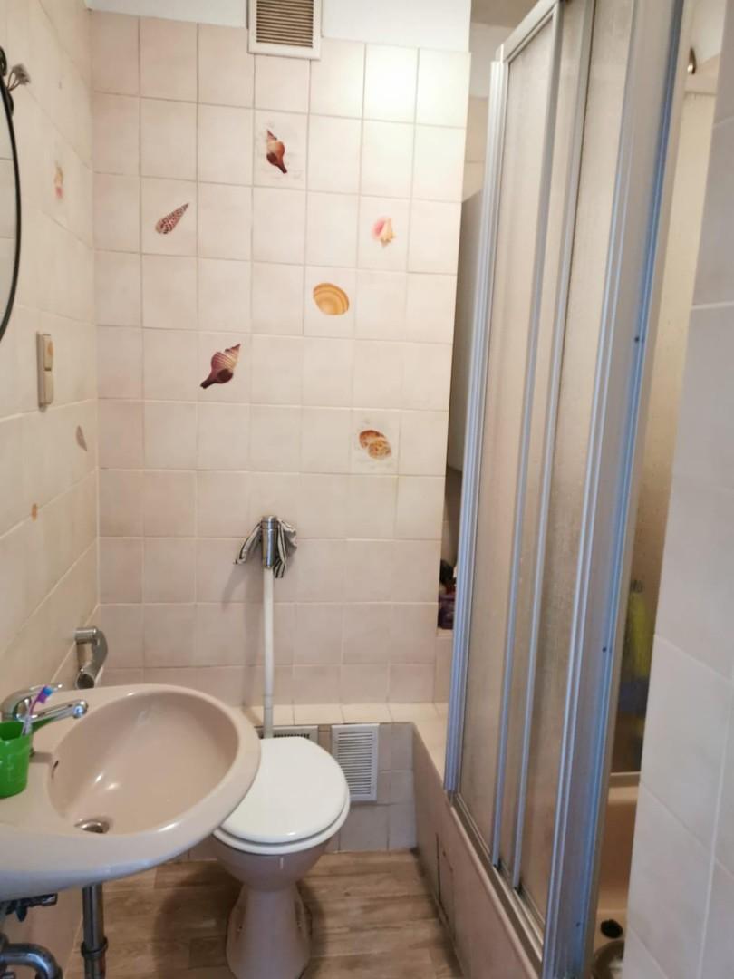 Gäste WC mit Dusche