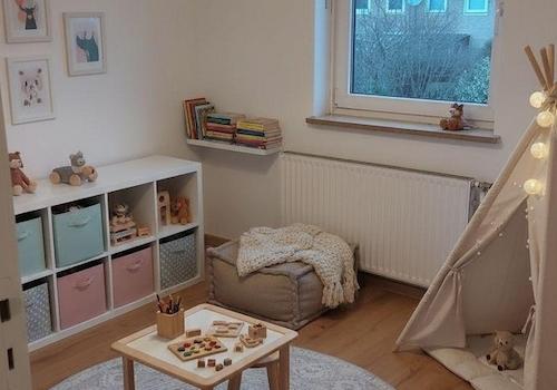 Durchgangszimmer eingerichtet