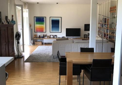 Wohnzimmer vom Vorratsraum aus