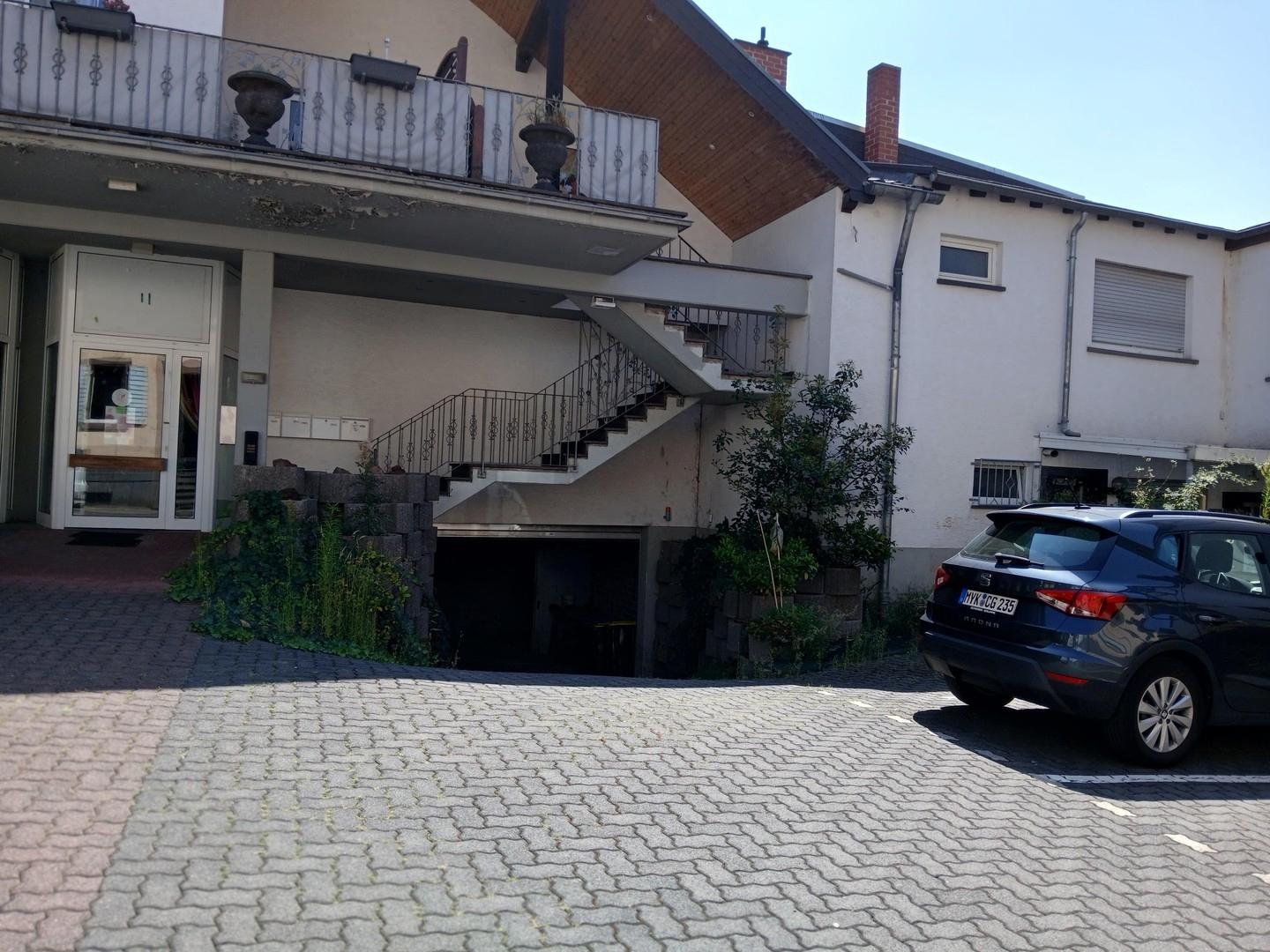 Mieter-Parkplätze Saunsstr1,