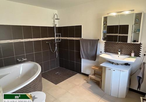 Vollbad im Erdgeschoss