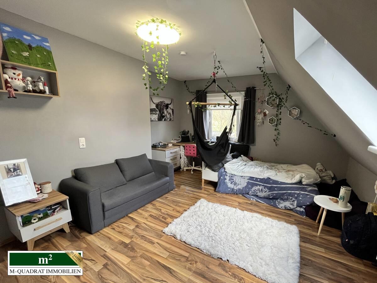 Zimmer 2 im Dachgeschoss