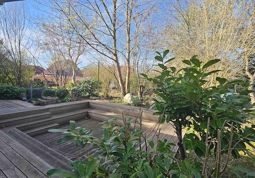 gemütliche Tiefterrasse