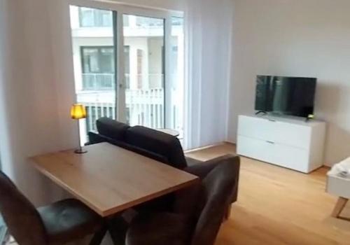 Esstisch / Schreibtisch