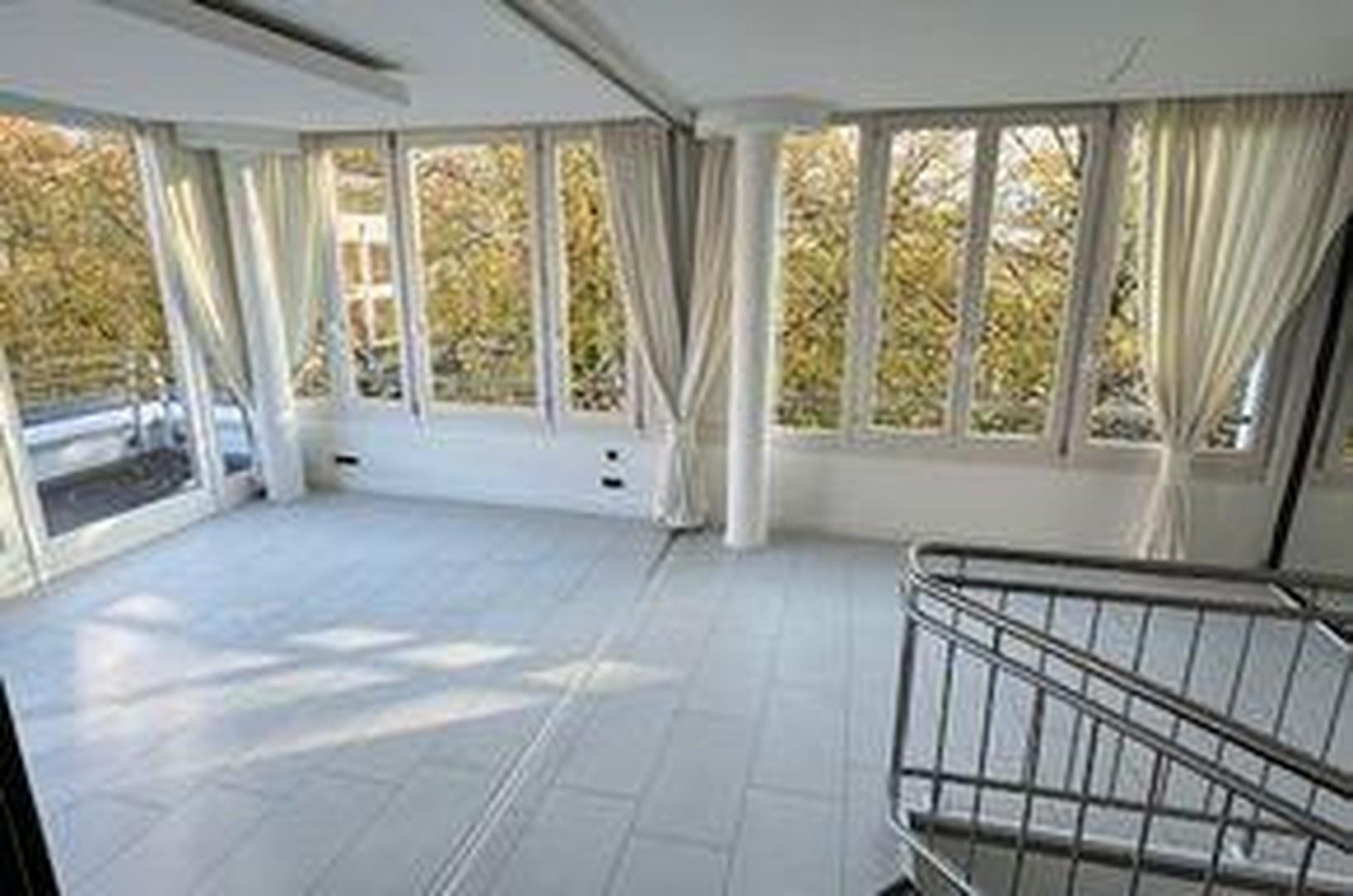 Studio u. Schlafzimmer