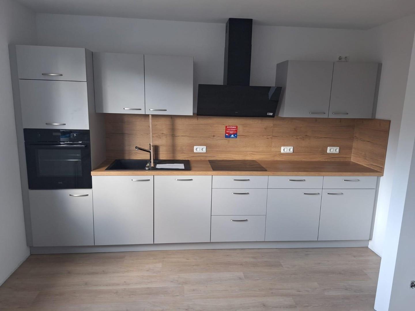 Neue Einbauküche
