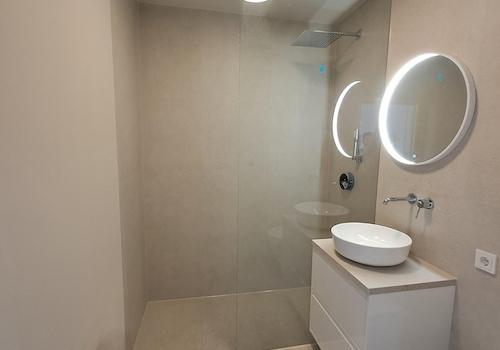 Neues Bad/Regendusche