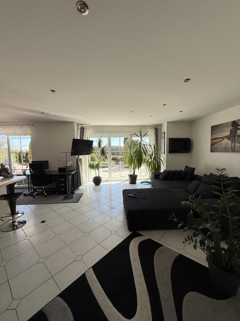 Wohnzimmer / Esszimmer