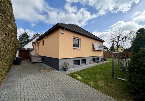 Hausansicht Eingangstor