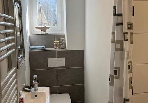 EG Gäste WC mit Dusche