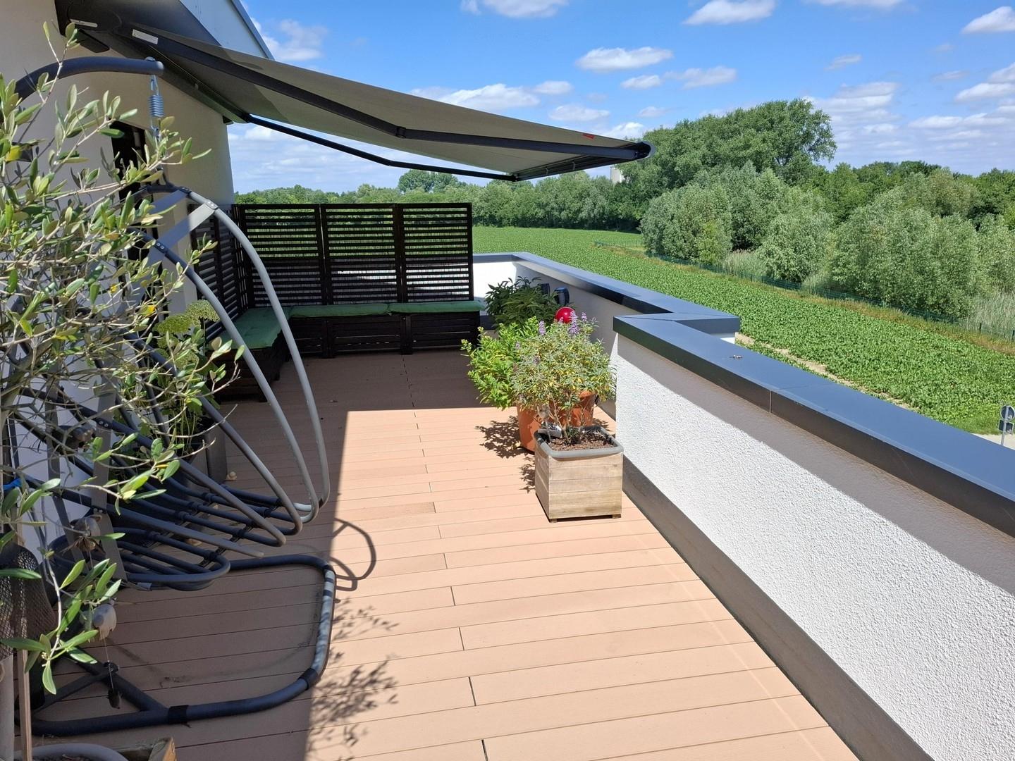 Östl. Teil der Dachterrasse