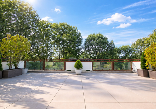 Grüne Oase mit Parkblick