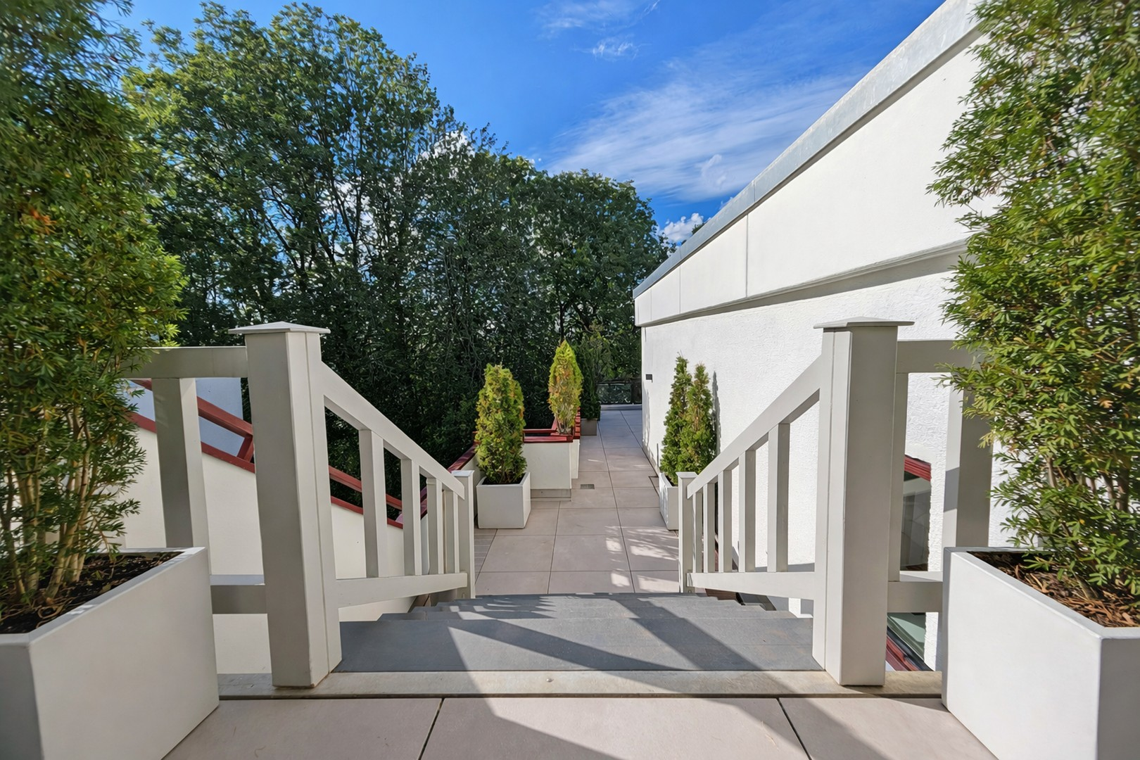 Treppe zur Master-Dachterrasse