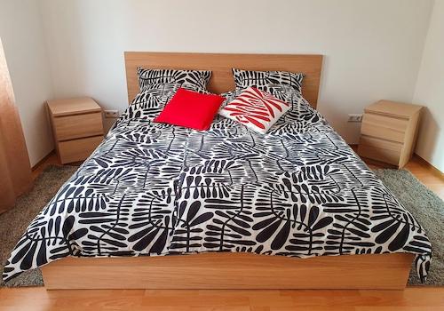 Schlafzimmer/Arbeitszimmer