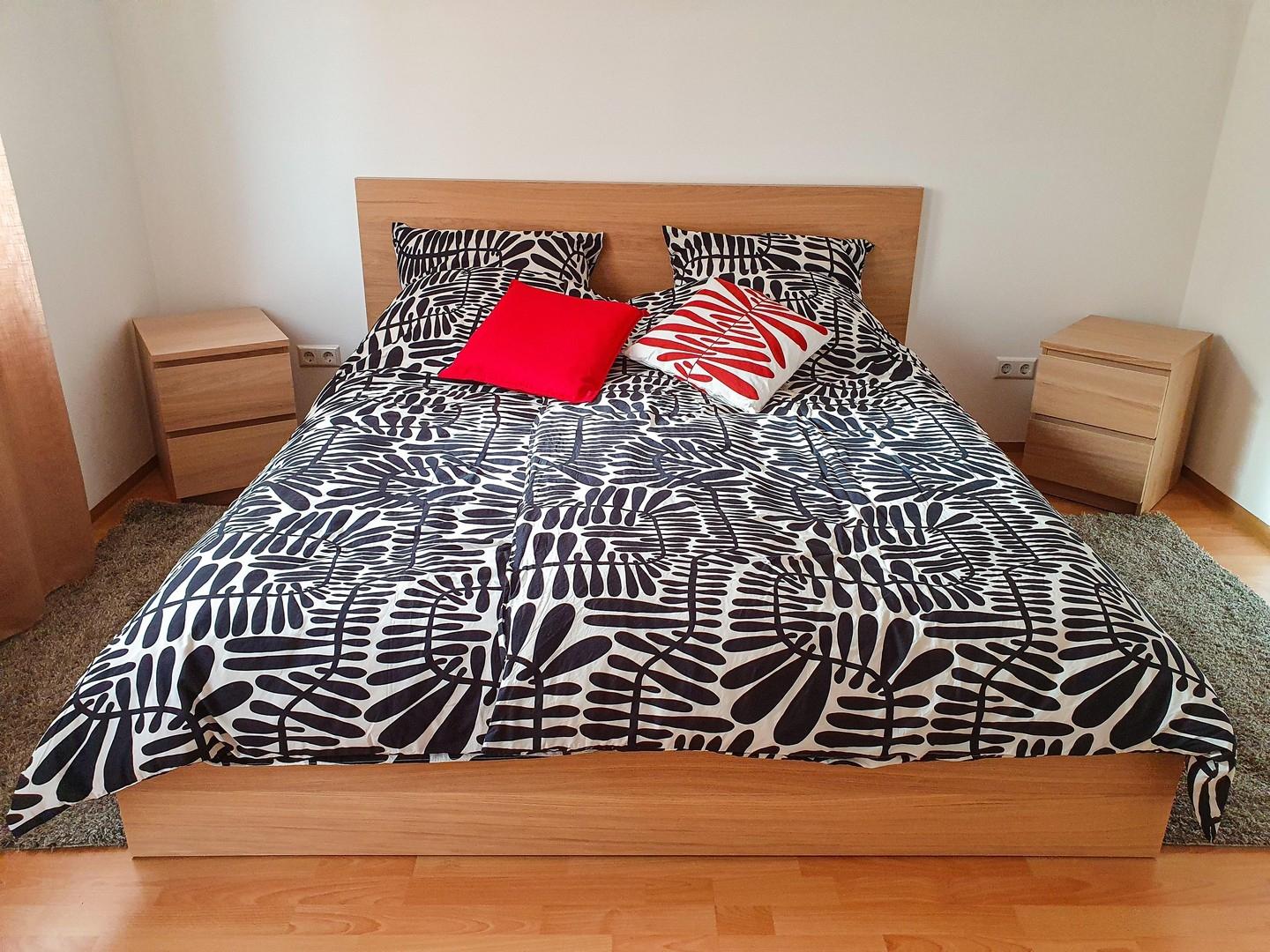 Schlafzimmer/Arbeitszimmer