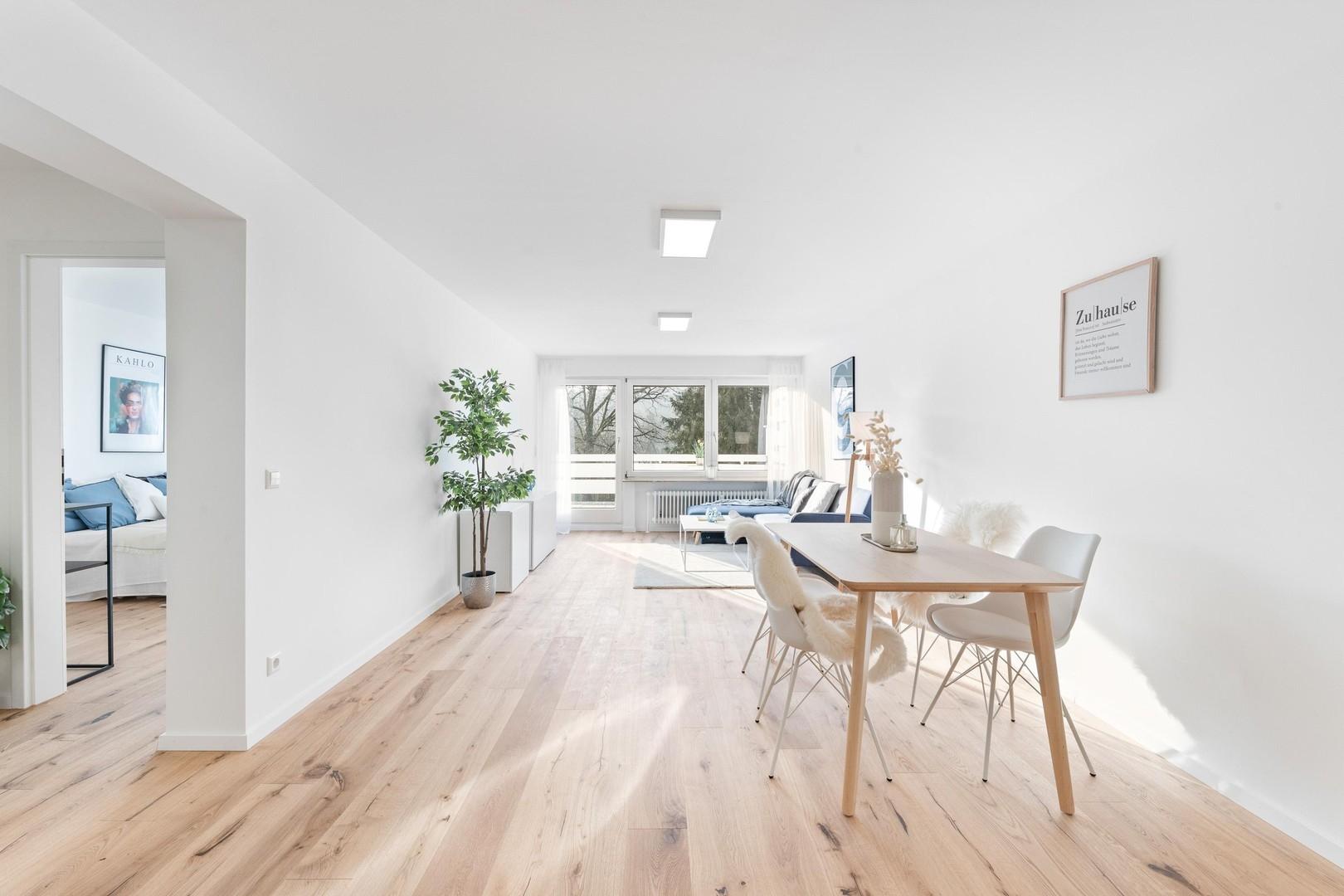 ***BLICK ESSZIMMER***