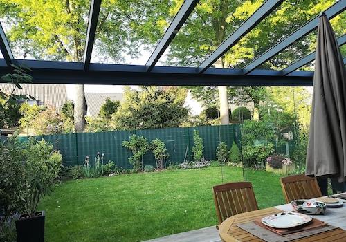 Terrasse mit Überdachung