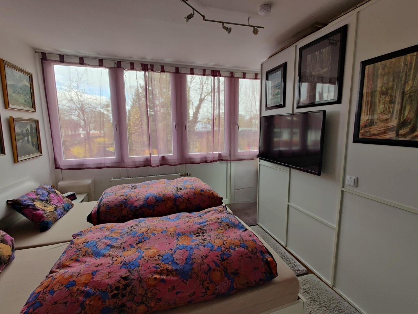 Schlafzimmer 1.OG