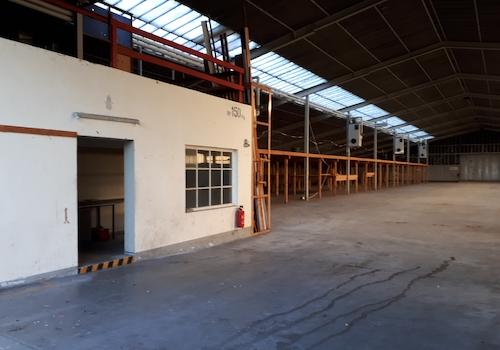 Halle Blick nach links