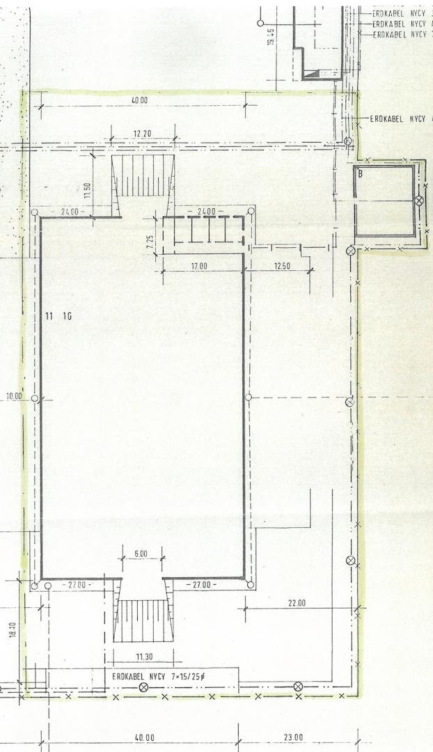 Grundriss Lagerhalle mit Leitungsverläufen