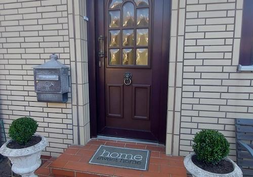 Hausansicht Haupteingang