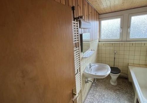 3 Treppenhaus mit OG Wohnung und Balkonen (10)