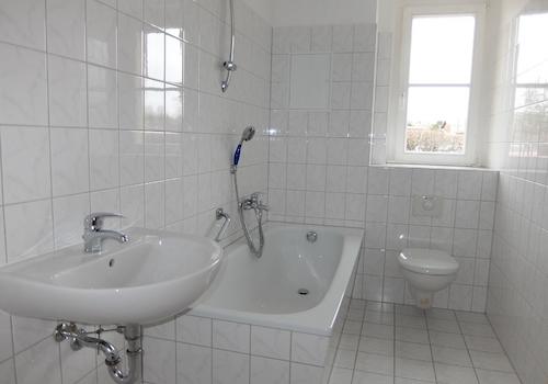 Muster Bad mit Wanne