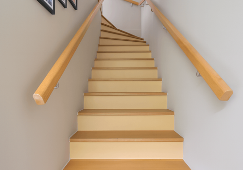 EG Treppe zum OG Einrichtungsbeispiel