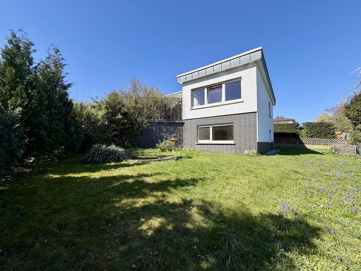 Rückansicht mit Garten