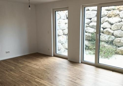 großer Raum 2-Zi-Einheit