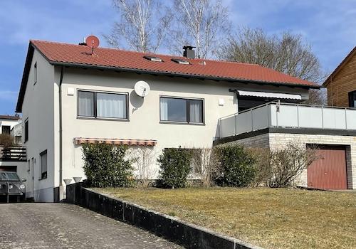 Südseite mit Whg. EG links