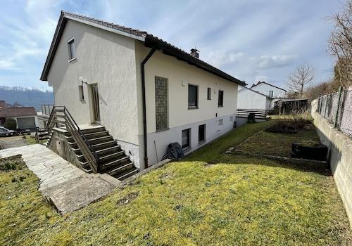 Ostseite mit Gartenfläche