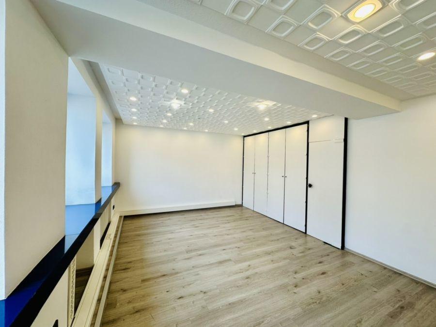 61910A37-558A-4A3E-8175-22F263B3D02A_1_105_c