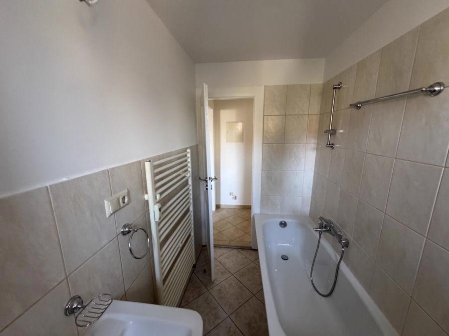 09 Bad Richtung Tür Zwenkau C16_7323