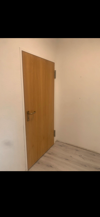 Wohnungseingangstür/Flur