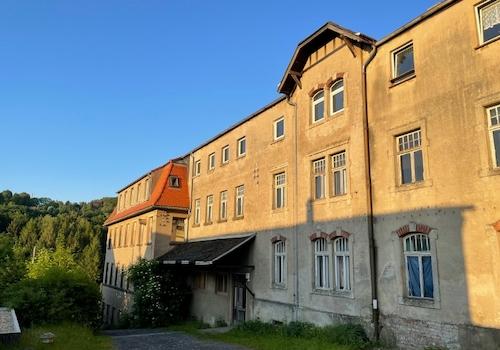 Die unteren Gebäudeteile (2)