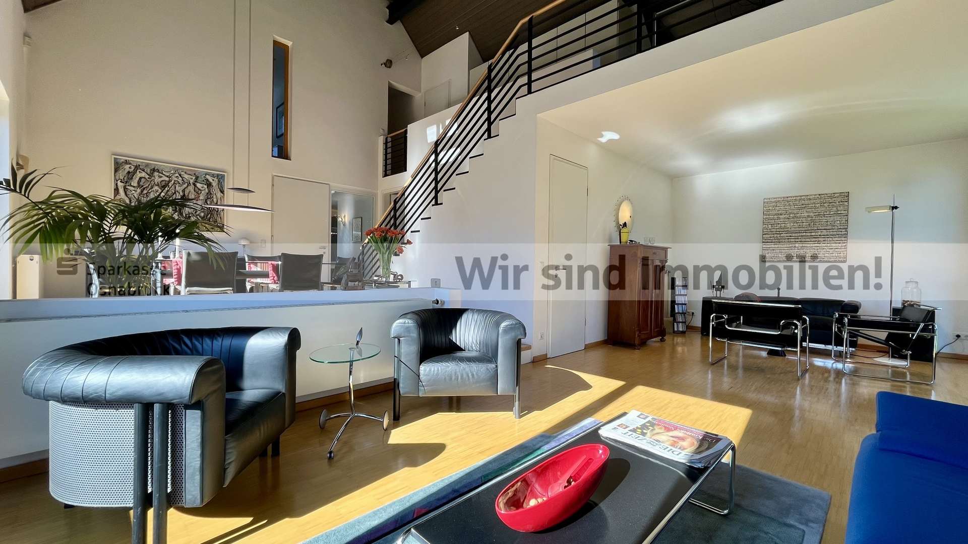 Blick auf Esszimmer/Leseecke