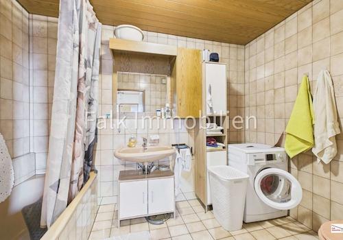 innenliegendes Bad mit Badewanne