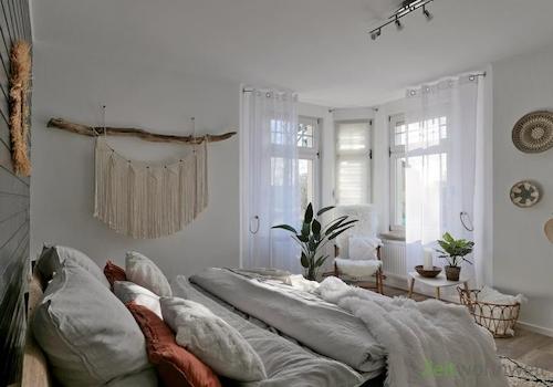 Blick ins Schlafzimmer