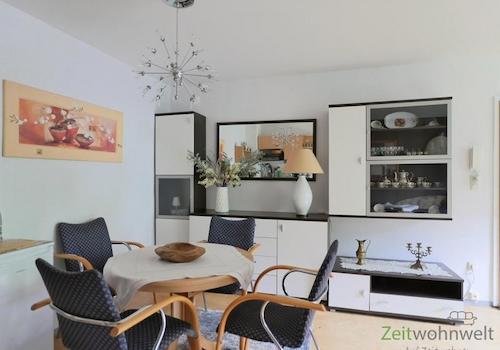 Blick zur Schrankwand