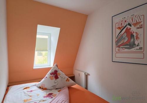 Blick ins kleine Schlafzimmer