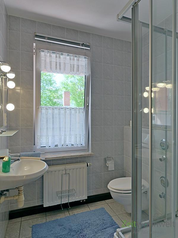 Bad mit Dusche