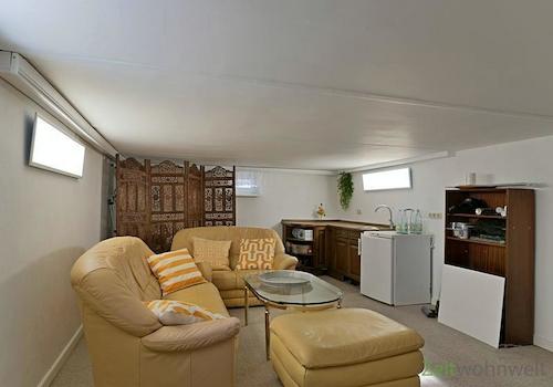 Mehrzweckraum mit Küche, unten