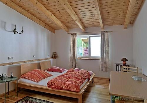 Blick ins große Schlafzimmer