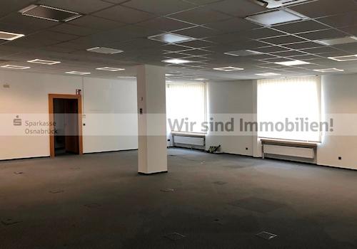 ehemalige Schalterhalle